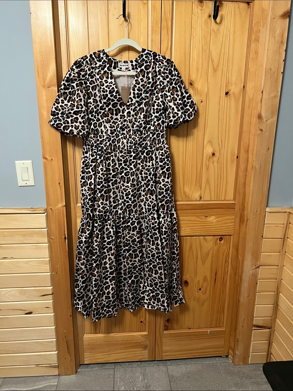 Boden Leopard Print V-Neck Tiered Midi Dress - Brown/Black/Cream